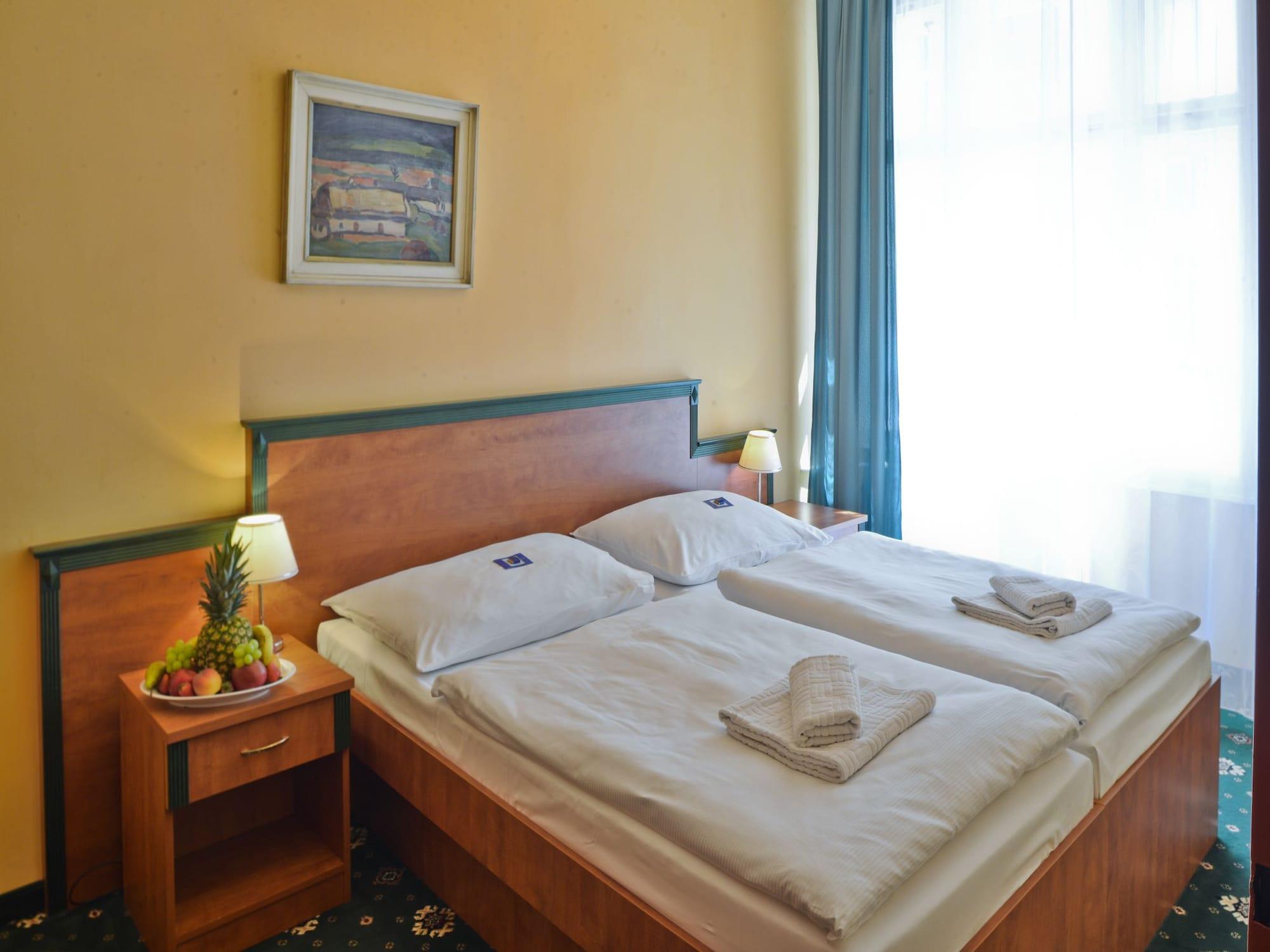 Ea Hotel Jessenius Karlovy Vary Exterior foto