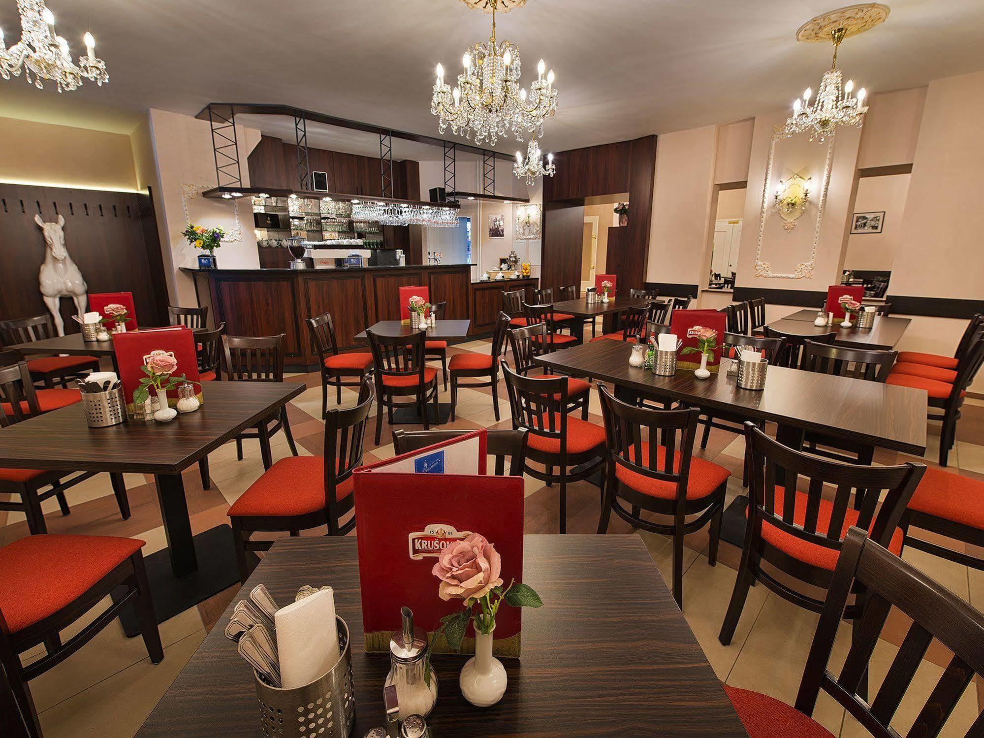 Ea Hotel Jessenius Karlovy Vary Exterior foto